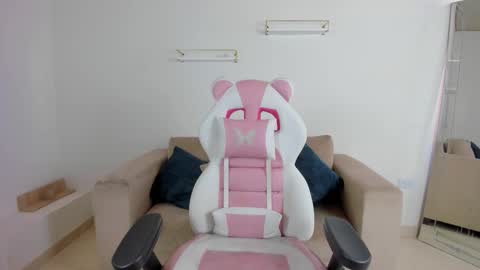    online show from 12, 11, 2025