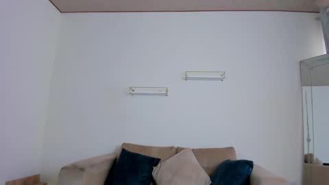    online show from 13, 1, 2026