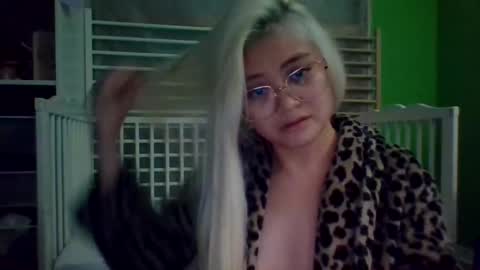 Snapshot of _aradel chatting on 3, 12, 2025 _aradel online show from 3, 12, 2025