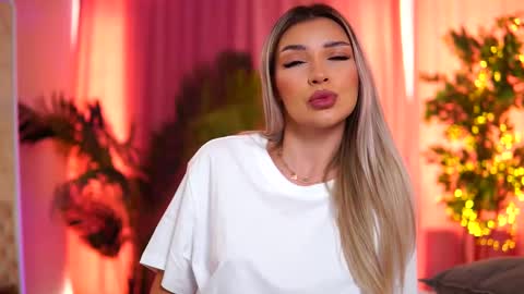 Arielle online show from 12, 2, 2025