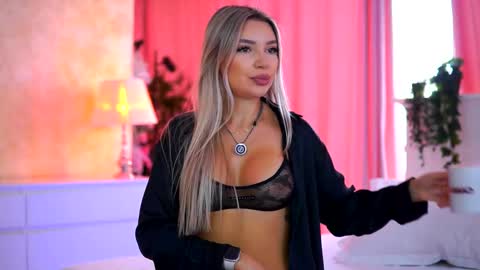 Arielle online show from 21, 11, 2025