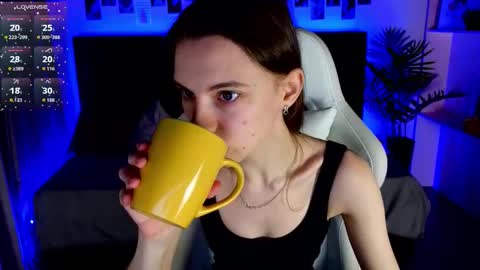 Snapshot of _ash_leyy_ chatting on 16, 11, 2025 _ash_leyy_ online show from 16, 11, 2025