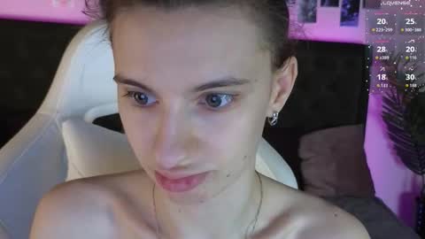 _ash_leyy_ online show from 13, 1, 2026