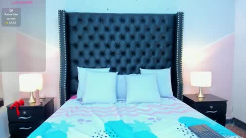 _ashley_thompson_ online show from 18, 3, 2026