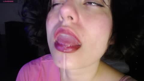 Snapshot of _atenea_golden chatting on 14, 1, 2025 atenea online show from 14, 1, 2025