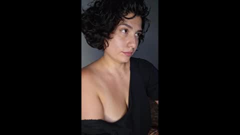 Snapshot of _atenea_golden chatting on 21, 2, 2025 atenea online show from 21, 2, 2025