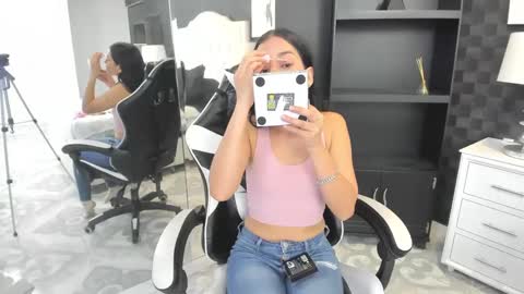 Atenea  online show from 17, 9, 2025