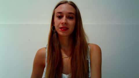 _aurora_sweet online show from 20, 9, 2025