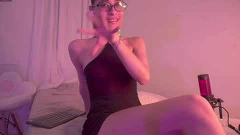 Snapshot of _available_ chatting on 2, 3, 2026 _available_ online show from 2, 3, 2026