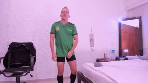 _axelking_ online show from 1, 12, 2025