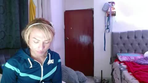 _azalea_65 online show from 3, 2, 2026