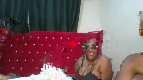 Snapshot of _beechaser chatting on 21, 10, 2025 _beechaser online show from 21, 10, 2025