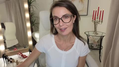Beylly online show from 7, 12, 2024