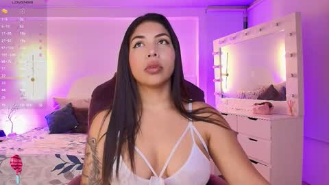 Snapshot of _blind_melon_ chatting on 5, 10, 2025 _blind_melon_ online show from 5, 10, 2025