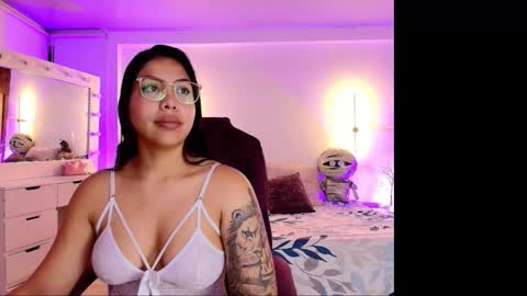 Snapshot of _blind_melon_ chatting on 30, 10, 2025 _blind_melon_ online show from 30, 10, 2025