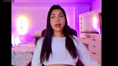 Snapshot of _blind_melon_ chatting on 11, 11, 2025 _blind_melon_ online show from 11, 11, 2025