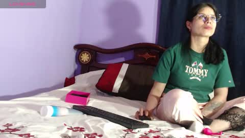 Snapshot of _boombom__ chatting on 10, 10, 2025 _boombom__ online show from 10, 10, 2025