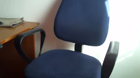 Snapshot of _bunny_b chatting on 18, 2, 2025 I will be back soon online show from 18, 2, 2025