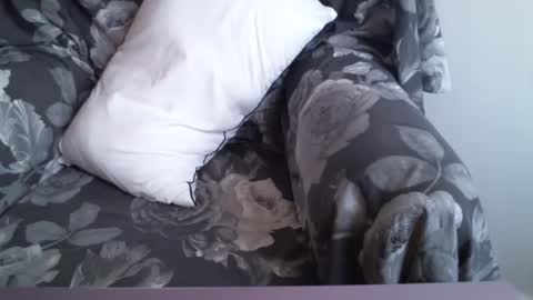 Snapshot of _bunny_b chatting on 19, 2, 2025 I will be back soon online show from 19, 2, 2025