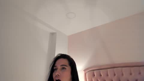 Snapshot of _cailyn chatting on 12, 10, 2025 cailyn online show from 12, 10, 2025