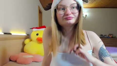 _capybara0_0 online show from 19, 12, 2025