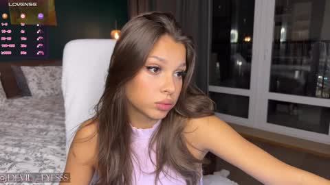 Angela  online show from 13, 1, 2025