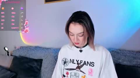 Christina Chris online show from 9, 10, 2025