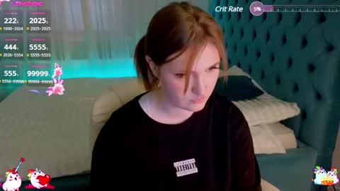 Alisa NO NUDE online show from 1, 3, 2025