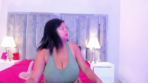 _ciara_benet_ online show from 2, 12, 2025