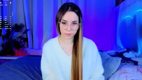 Snapshot of _cindy_lou_ chatting on 23, 11, 2025 Cindy . online show from 23, 11, 2025