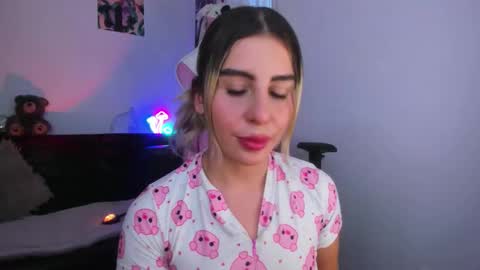  Chloe  online show from 3, 11, 2025