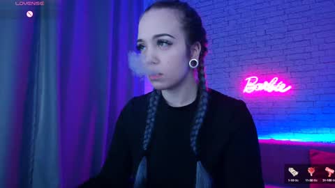 Snapshot of _crazybee_ chatting on 6, 12, 2024 Nica online show from 6, 12, 2024