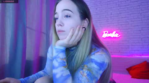 Snapshot of _crazybee_ chatting on 1, 11, 2025 Nica online show from 1, 11, 2025