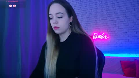 Nica online show from 5, 3, 2026