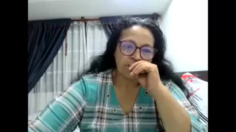 Snapshot of _cristal15 chatting on 17, 11, 2025 _cristal15 online show from 17, 11, 2025