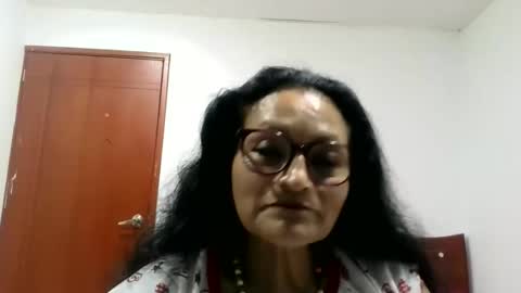 Snapshot of _cristal15 chatting on 26, 11, 2025 _cristal15 online show from 26, 11, 2025