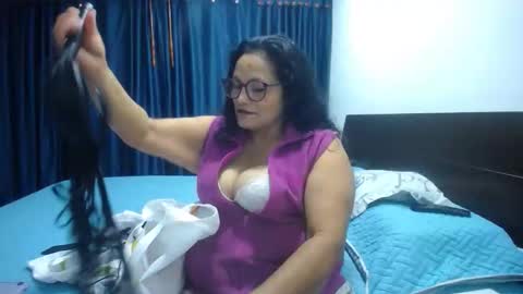 Snapshot of _cristal15 chatting on 14, 12, 2025 _cristal15 online show from 14, 12, 2025