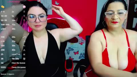 Snapshot of _curvy_mature_ chatting on 20, 12, 2024 _curvy_mature_ online show from 20, 12, 2024