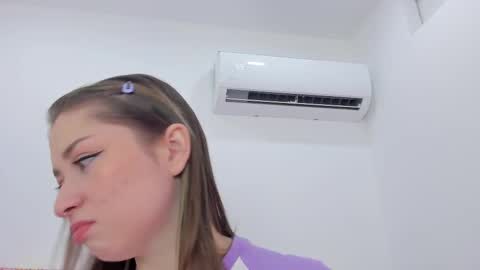 Snapshot of _dannarose_ chatting on 24, 9, 2025 Danna Rose online show from 24, 9, 2025