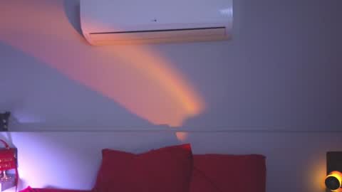 DemiDee online show from 7, 1, 2025