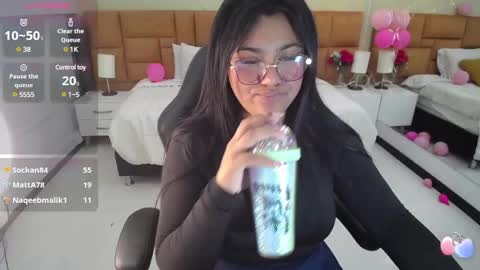 Dulcinea online show from 10, 2, 2025