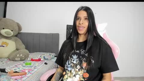 Snapshot of _elektrah chatting on 11, 3, 2025 _elektrah online show from 11, 3, 2025