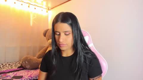 Snapshot of _elektrah chatting on 12, 9, 2025 _elektrah online show from 12, 9, 2025