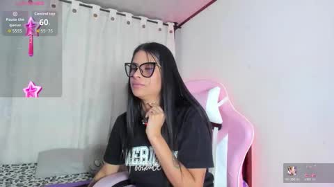 Snapshot of _elektrah chatting on 2, 11, 2025 _elektrah online show from 2, 11, 2025