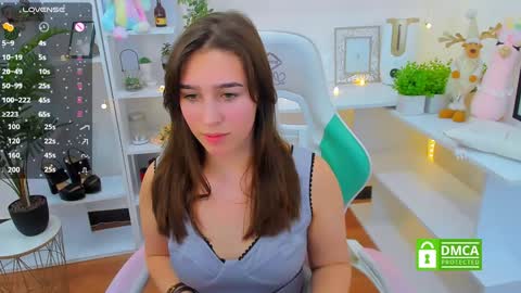 Snapshot of _eliizabeth__ chatting on 15, 12, 2024 Lizzy online show from 15, 12, 2024