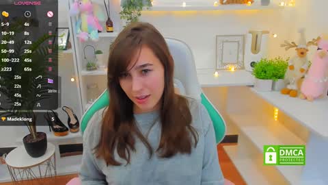 Snapshot of _eliizabeth__ chatting on 18, 12, 2024 Lizzy online show from 18, 12, 2024
