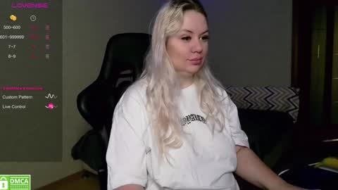 chloue and Gretta online show from 5, 1, 2025