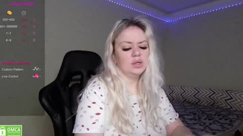 chloue and Gretta online show from 15, 1, 2025