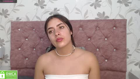Emma online show from 4, 12, 2024
