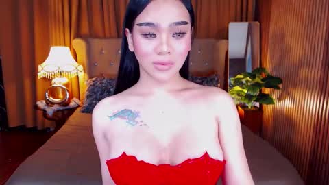 Snapshot of _empressvalerie_ chatting on 7, 1, 2026 _empressvalerie_ online show from 7, 1, 2026